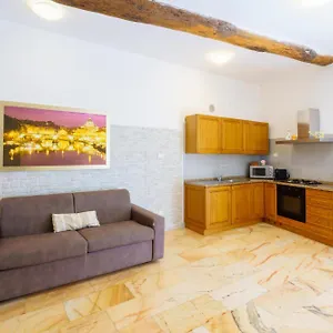 Da Rocky Apartment Riomaggiore